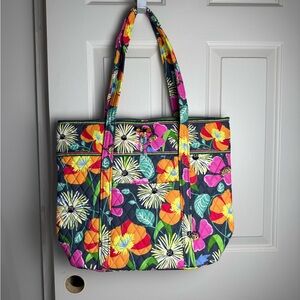 NWT Vera Bradley XL Vera Toggle Tote Jazzy Blooms Retired Pattern Cotton